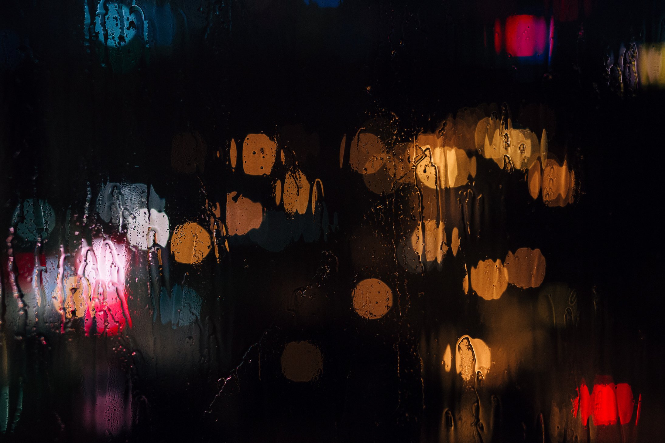 Selective Focus Photography of Wet Glass
